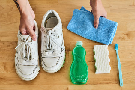 كيفية تنظيف الحقائب والأحذية البيضاء ، كيفية تنظيف الحقائب والأحذية البيضاء ، كيفية تنظيف الأحذية البيضاء