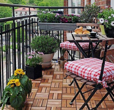 كيف تغسل الشرفة ، وكيف تغسل الشرفة والساحة ، وكيف تغسل الشرفة والفناء بشكل صحيح