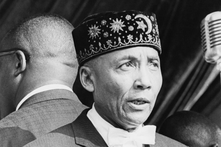 الزعيم الأمريكي لأمة الإسلام، إيليا محمد (1897 - 1975)، حوالي عام 1965. (تصوير Pictorial Parade/Archive Photos/Getty Images)