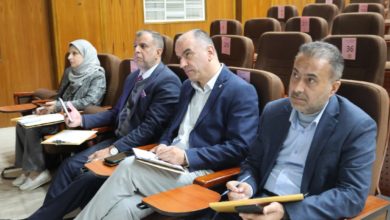 كلية طب المستنصرية تقيم المسابقة العلمية الأطروحة في ثلاث دقائق لطلبة الدراسات العليا