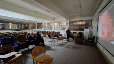 محاضرة علمية في كلية طب المستنصرية عن مصدر غير متوقع للنزف أثناء العملية القيصرية محاضرة علمية في كلية طب المستنصرية عن مصدر غير متوقع للنزف أثناء العملية القيصرية
