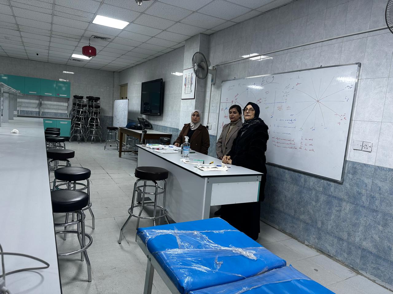 وحدة الإرشاد النفسي الجامعي في كلية طب المستنصرية تنظم ندوة توعوية عن المخ*د*رات والشواهد الدالة على شخصية المدمن وحدة الإرشاد النفسي الجامعي في كلية طب المستنصرية تنظم ندوة توعوية عن المخ*د*رات والشواهد الدالة على شخصية المدمن