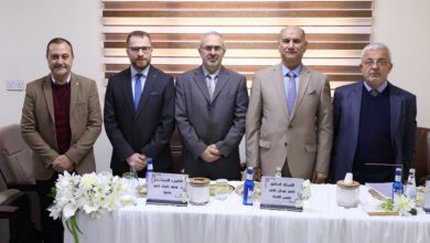 مناقشة بحث بورد في كلية طب المستنصرية حول مقارنة بين استخدام الكي الأحادي والثنائي مناقشة بحث بورد في كلية طب المستنصرية حول مقارنة بين استخدام الكي الأحادي والثنائي