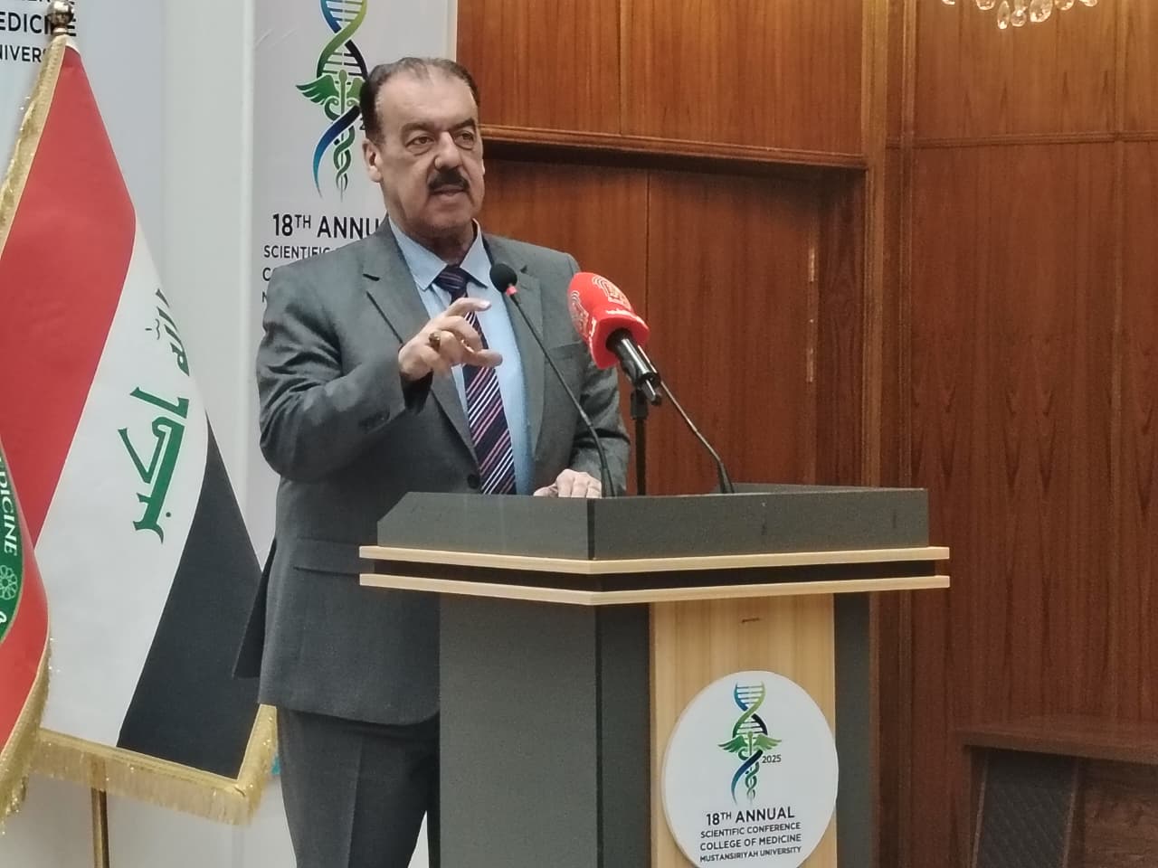 كلية طب المستنصرية تحتفي باليوم الوطني للقرآن الكريم كلية طب المستنصرية تحتفي باليوم الوطني للقرآن الكريم