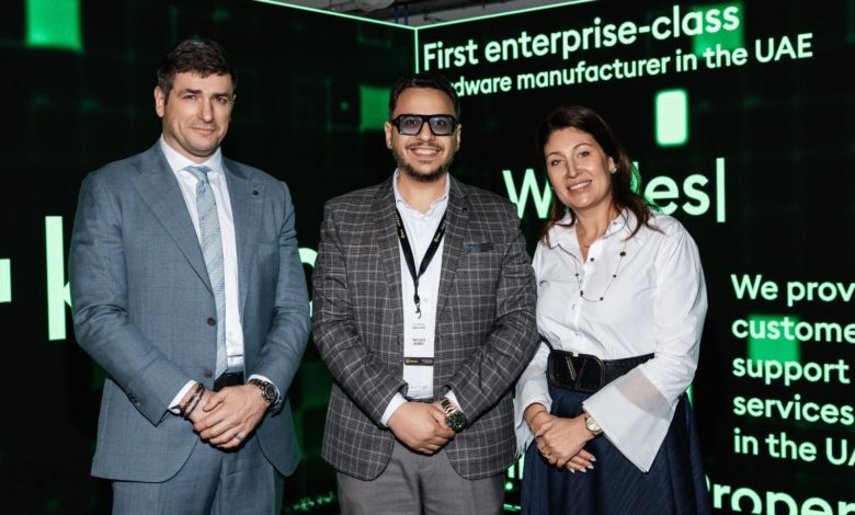 كيرنو تعزِّز البنية الأساسية للذكاء الاصطناعي المصنَّعة في الإمارات العربية المتحدة عبر الشراكة مع فاست داتا كيرنو تعزِّز البنية الأساسية للذكاء الاصطناعي المصنَّعة في الإمارات العربية المتحدة عبر الشراكة مع فاست داتا