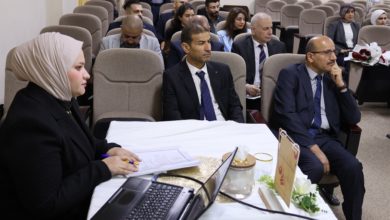 مناقشة بحث بورد في كلية طب المستنصرية حول مضاعفات عملية استئصال الحنجرة الكلي مناقشة بحث بورد في كلية طب المستنصرية حول مضاعفات عملية استئصال الحنجرة الكلي