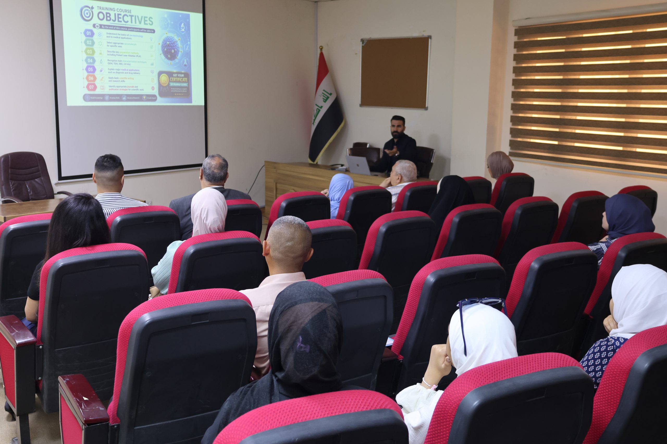 كلية طب المستنصرية تقيم دورة علمية عن أساسيات النانو تكنولوجي وتطبيقاته الحديثة في المجال الطبي كلية طب المستنصرية تقيم دورة علمية عن أساسيات النانو تكنولوجي وتطبيقاته الحديثة في المجال الطبي
